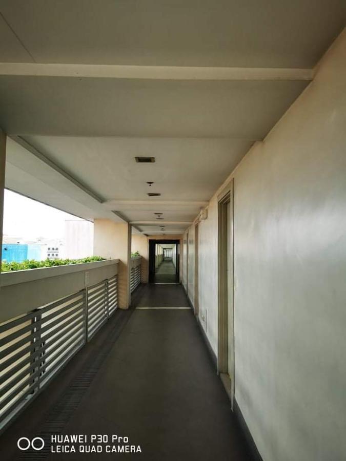 Staycation Condotel @150Newport Pasay City Manila Exterior photo