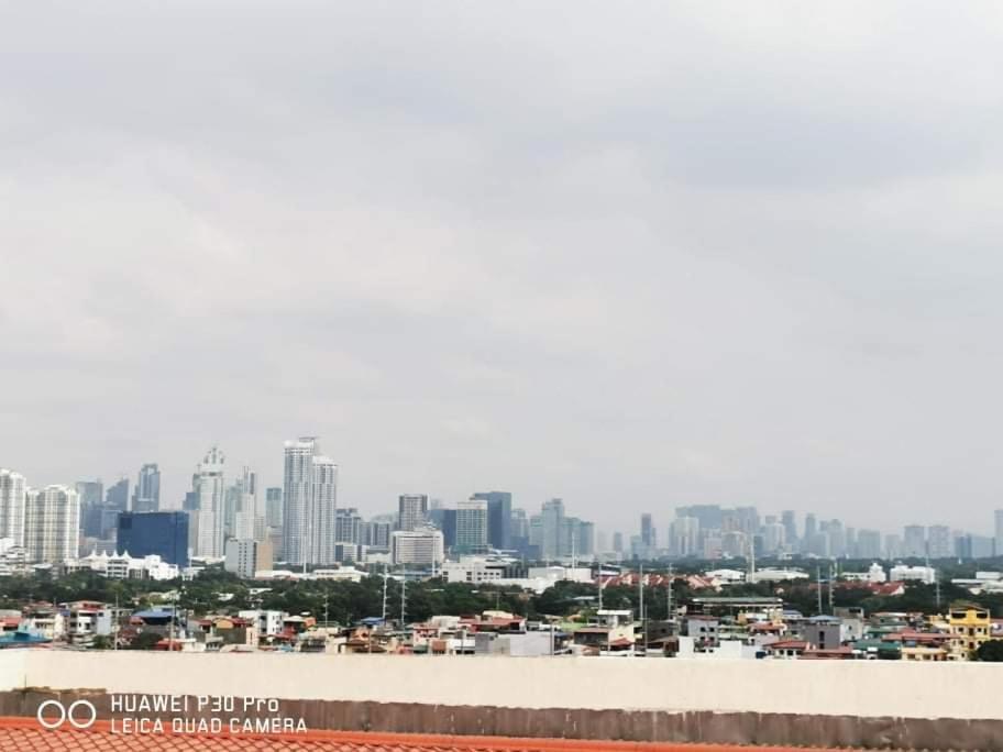 Staycation Condotel @150Newport Pasay City Manila Exterior photo